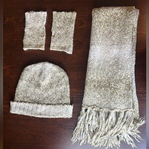 Michael Stars - Scarf - Beanie - Wrist Gauntlets - Green/White Fade